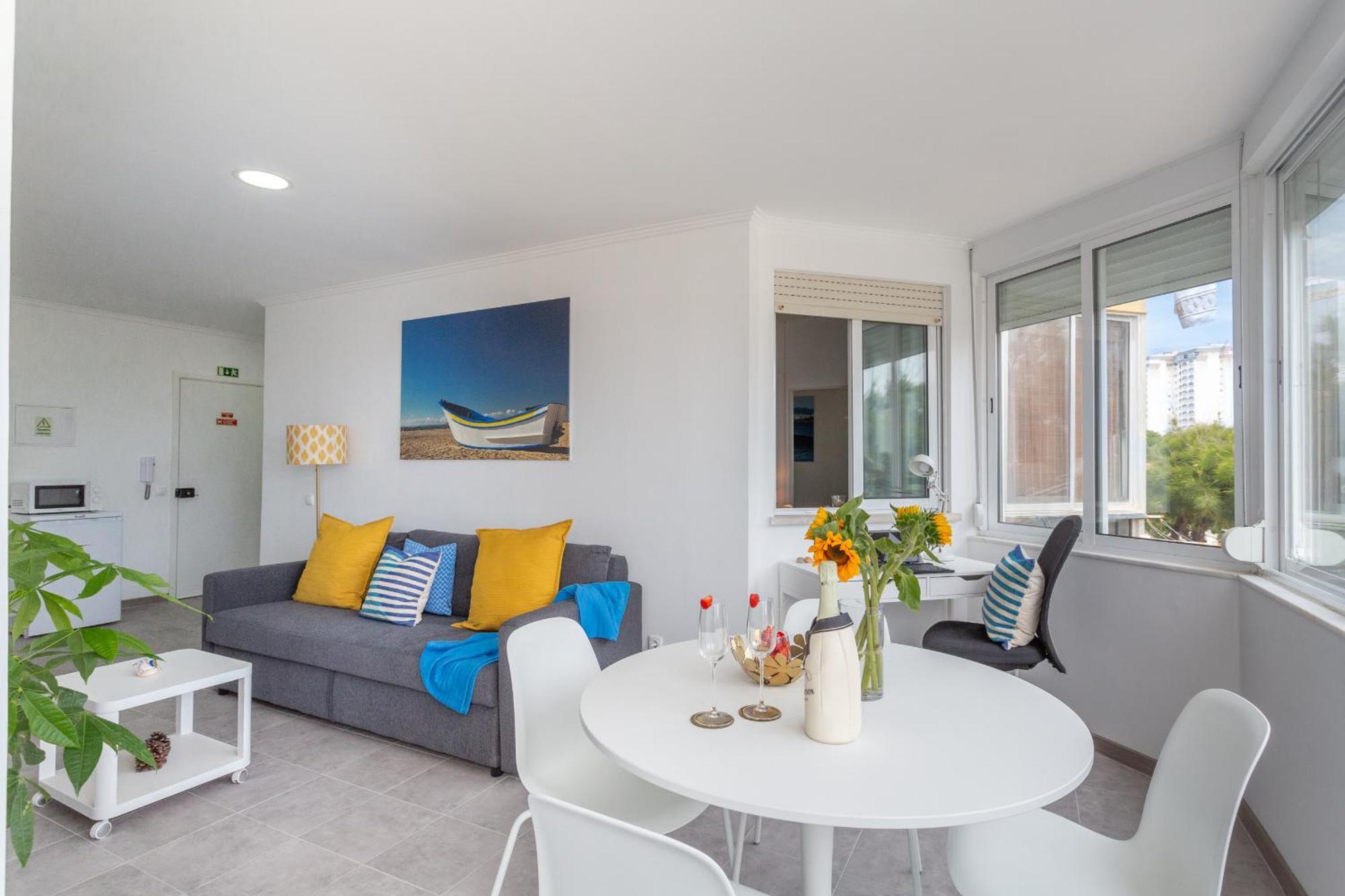 Beguest Beachfront Apartment Caparica Lisbon Costa da Caparica Exterior foto